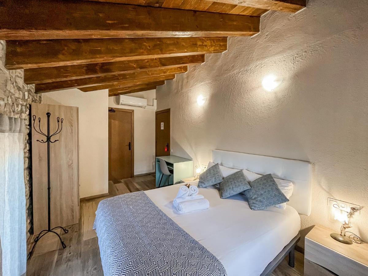 El Forn De Freixenet Con Servicios De Un Hotel Lleida Exteriér fotografie