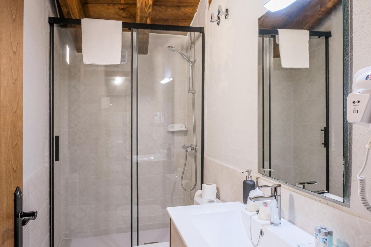 El Forn De Freixenet Con Servicios De Un Hotel Lleida Exteriér fotografie