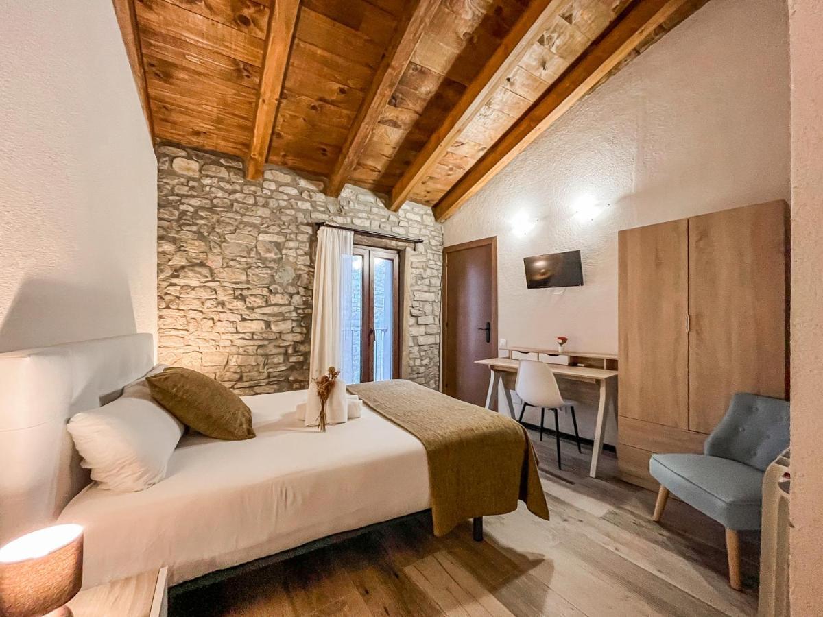 El Forn De Freixenet Con Servicios De Un Hotel Lleida Exteriér fotografie